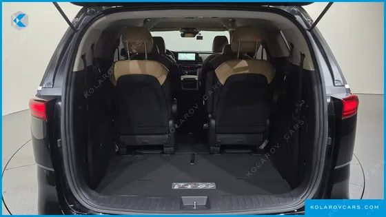 KIA CARNIVAL DIESEL 9-SEATER PRESTIGE