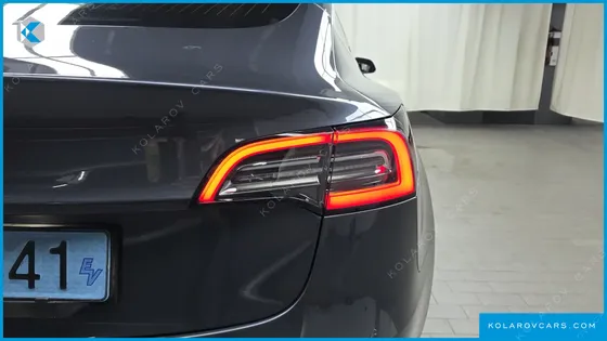 TESLA MODEL 3 STANDARD RANGE PLUE RWD