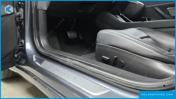 TESLA MODEL 3 STANDARD RANGE PLUE RWD