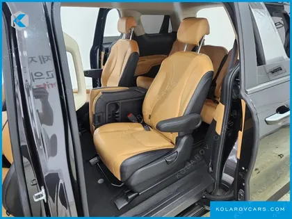 KIA CARNIVAL DIESEL 11-SEATER PRESTIGE