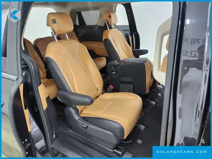 KIA CARNIVAL DIESEL 11-SEATER PRESTIGE