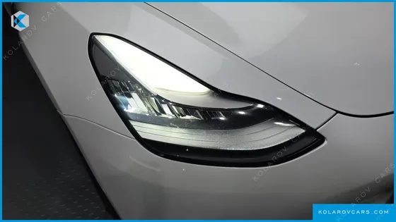 TESLA MODEL 3 STANDARD RANGE PLUE RWD