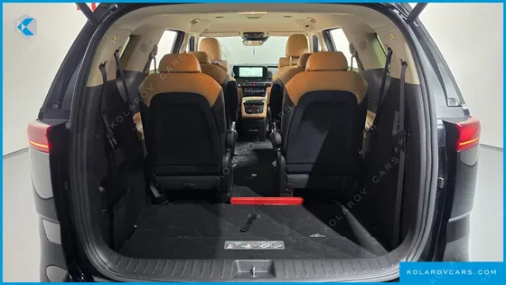 KIA CARNIVAL GASOLINE 9-SEATER SIGNATURE