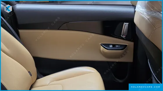 KIA CARNIVAL DIESEL 9-SEATER PRESTIGE