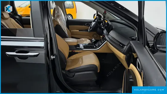 KIA CARNIVAL DIESEL 9-SEATER PRESTIGE