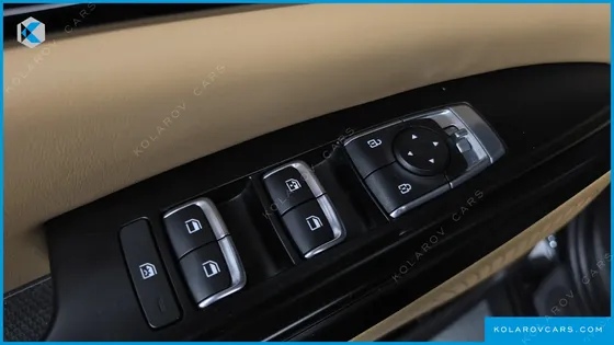 KIA CARNIVAL DIESEL 9-SEATER PRESTIGE