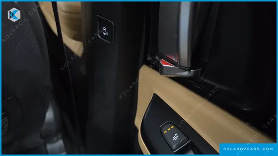 KIA CARNIVAL DIESEL 9-SEATER PRESTIGE