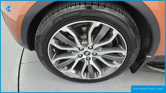 LAND ROVER DISCOVERY 3.0 TD6 HSE LUXURY