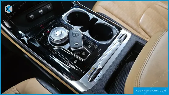 KIA CARNIVAL DIESEL 7-SEATER SIGNATURE