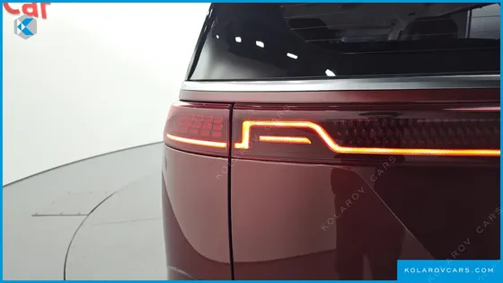 KIA CARNIVAL DIESEL 7-SEATER SIGNATURE