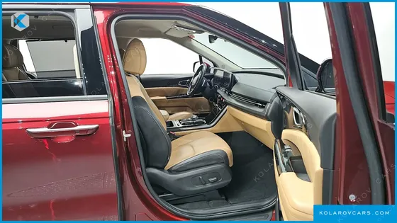 KIA CARNIVAL DIESEL 7-SEATER SIGNATURE