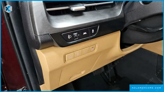 KIA CARNIVAL DIESEL 7-SEATER SIGNATURE