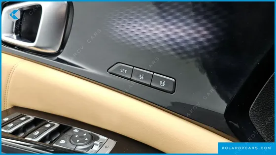 KIA CARNIVAL DIESEL 7-SEATER SIGNATURE