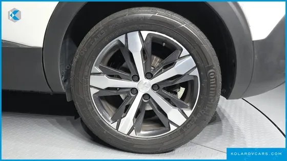 PEUGEOT 5008 1.5 BLUEHDI GT LINE