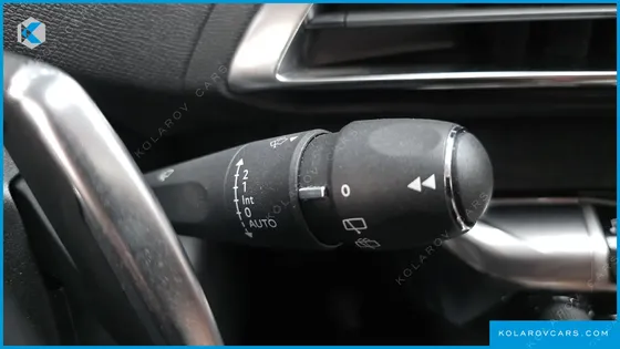 PEUGEOT 5008 1.2 PURE TECH ALLURE