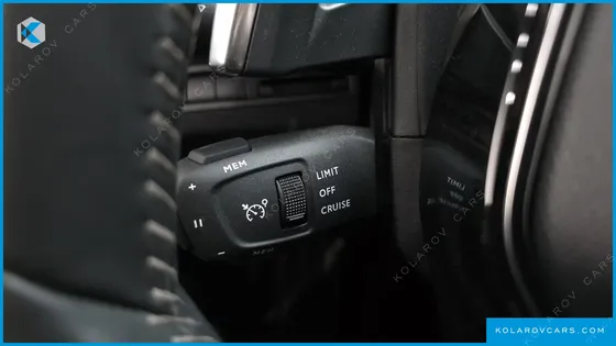 PEUGEOT 5008 1.2 PURE TECH ALLURE