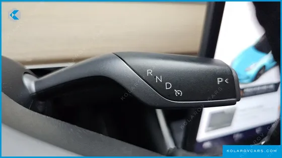 TESLA MODEL 3 STANDARD RANGE PLUE RWD