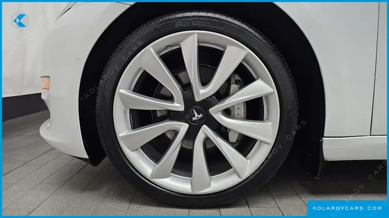 TESLA MODEL 3 LONG RANGE AWD