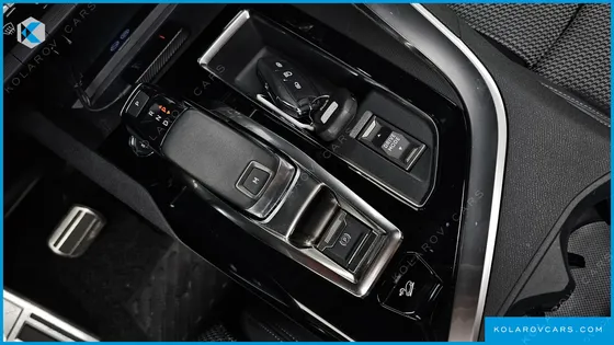 PEUGEOT 5008 1.2 PURE TECH GT