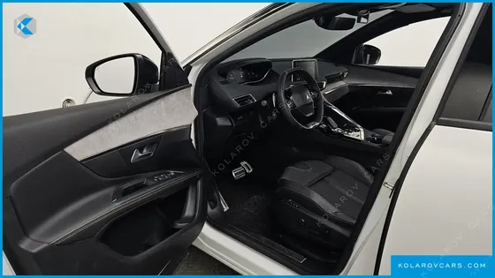 PEUGEOT 5008 1.2 PURE TECH GT