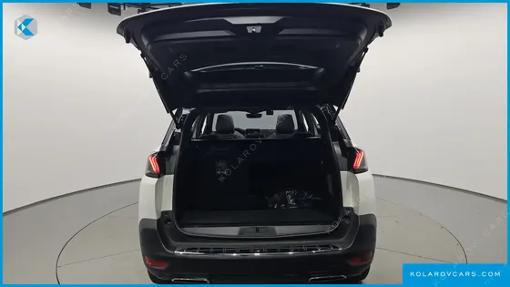 PEUGEOT 5008 1.2 PURE TECH GT