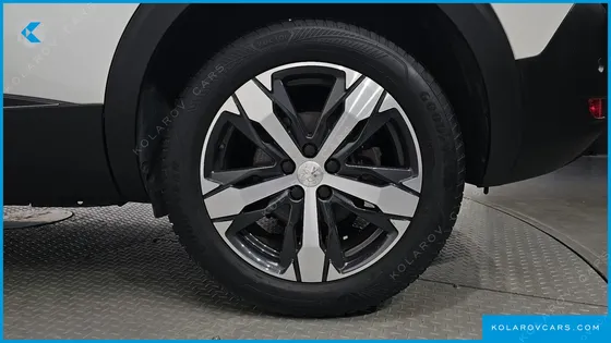 PEUGEOT 5008 1.2 PURE TECH GT