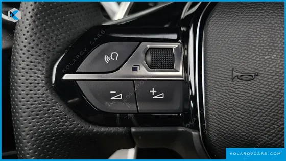 PEUGEOT 5008 1.2 PURE TECH GT
