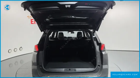 PEUGEOT 5008 1.5 BLUEHDI GT