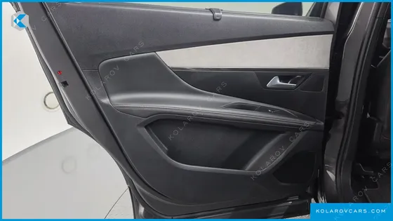 PEUGEOT 5008 1.5 BLUEHDI GT