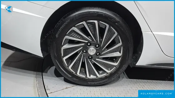 HYUNDAI SONATA INSPIRATION