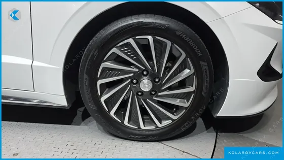 HYUNDAI SONATA INSPIRATION
