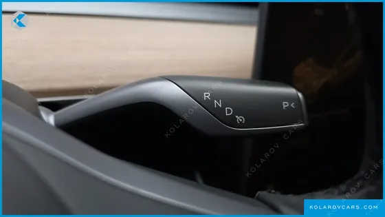 TESLA MODEL 3 STANDARD RANGE PLUE RWD