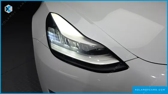 TESLA MODEL 3 STANDARD RANGE PLUE RWD