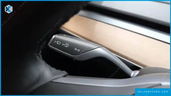 TESLA MODEL 3 STANDARD RANGE PLUE RWD