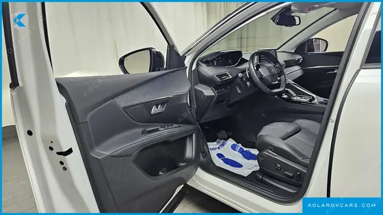 PEUGEOT 5008 1.5 BLUEHDI ALLURE