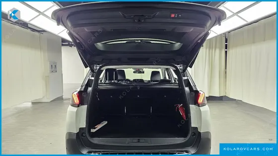 PEUGEOT 5008 1.5 BLUEHDI ALLURE