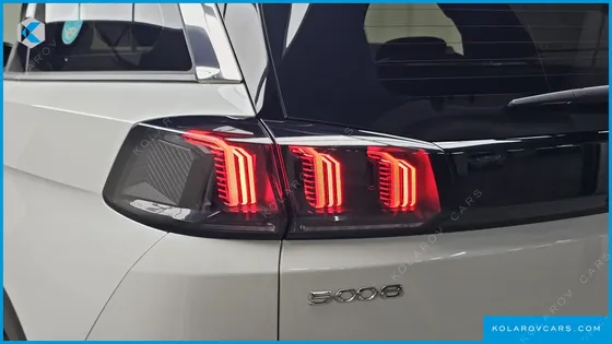 PEUGEOT 5008 1.5 BLUEHDI ALLURE