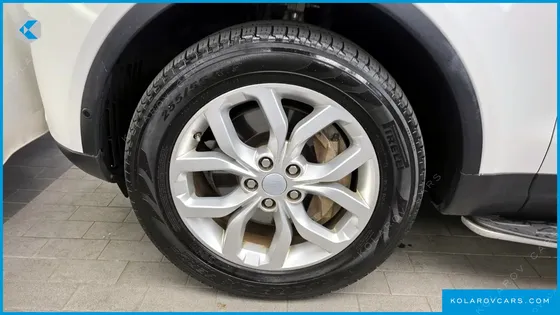 LAND ROVER DISCOVERY 3.0 SD6 SE
