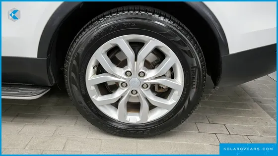 LAND ROVER DISCOVERY 3.0 SD6 SE