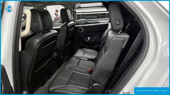 LAND ROVER DISCOVERY 3.0 SD6 SE