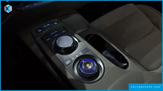 GENESIS GV70 2.5T GASOLINE 2WD