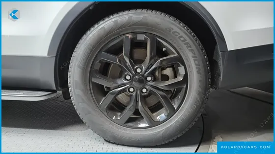 LAND ROVER DISCOVERY 3.0 SD6 SE