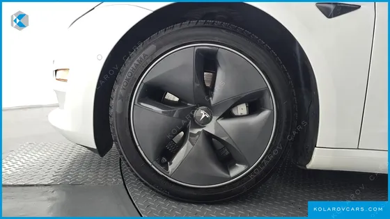 TESLA MODEL 3 LONG RANGE AWD