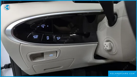 GENESIS GV70 2.5T GASOLINE 2WD