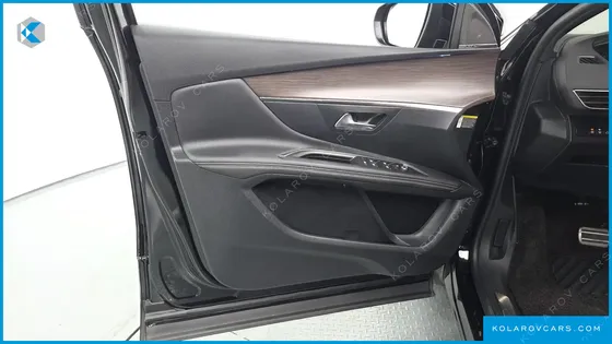 PEUGEOT 3008 1.2 PURE TECH GT