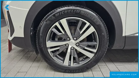 PEUGEOT 3008 1.2 PURE TECH ALLURE