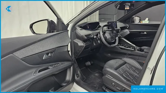 PEUGEOT 3008 1.2 PURE TECH ALLURE