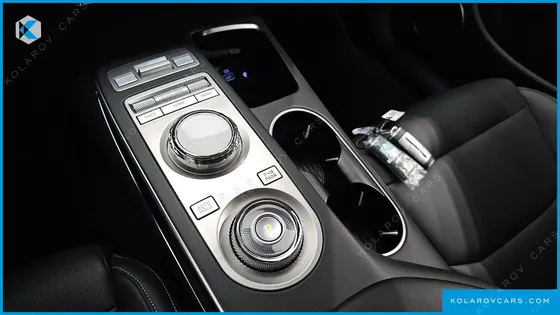 GENESIS GV70 2.5T GASOLINE 2WD