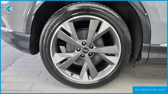 AUDI Q4 E-TRON 40 PREMIUM