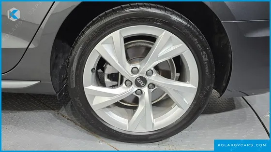 AUDI A4 40 TFSI PREMIUM